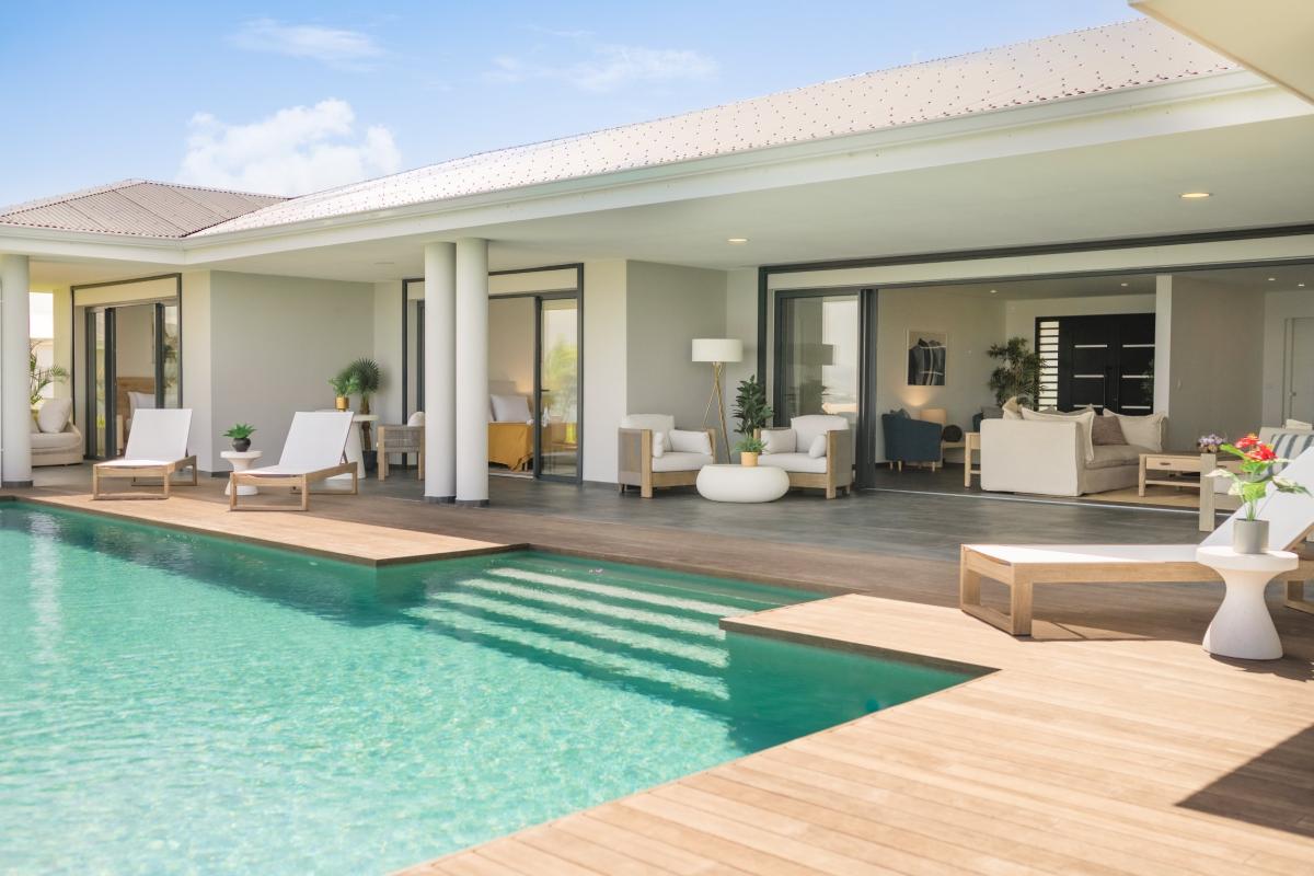 Location villa 4 chambres 8 couchages terrasse piscine 1_